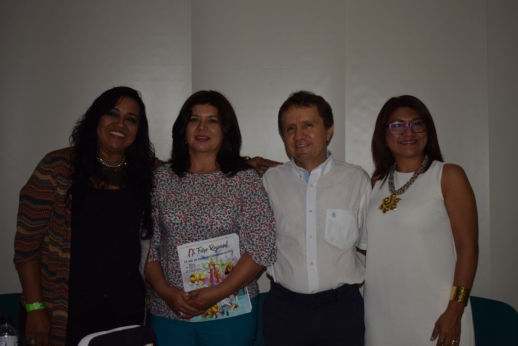 Luz Dary Torres, Carolina Aldana, Aldemar Macías y Luz Marina Aldana.